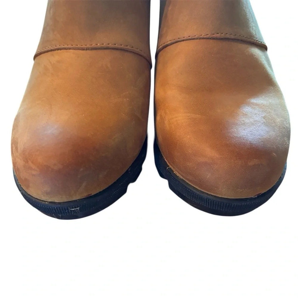 SOREL Joan Of Arctic Leather Wedge Chelsea Boots in Carmel Brown White,size 9